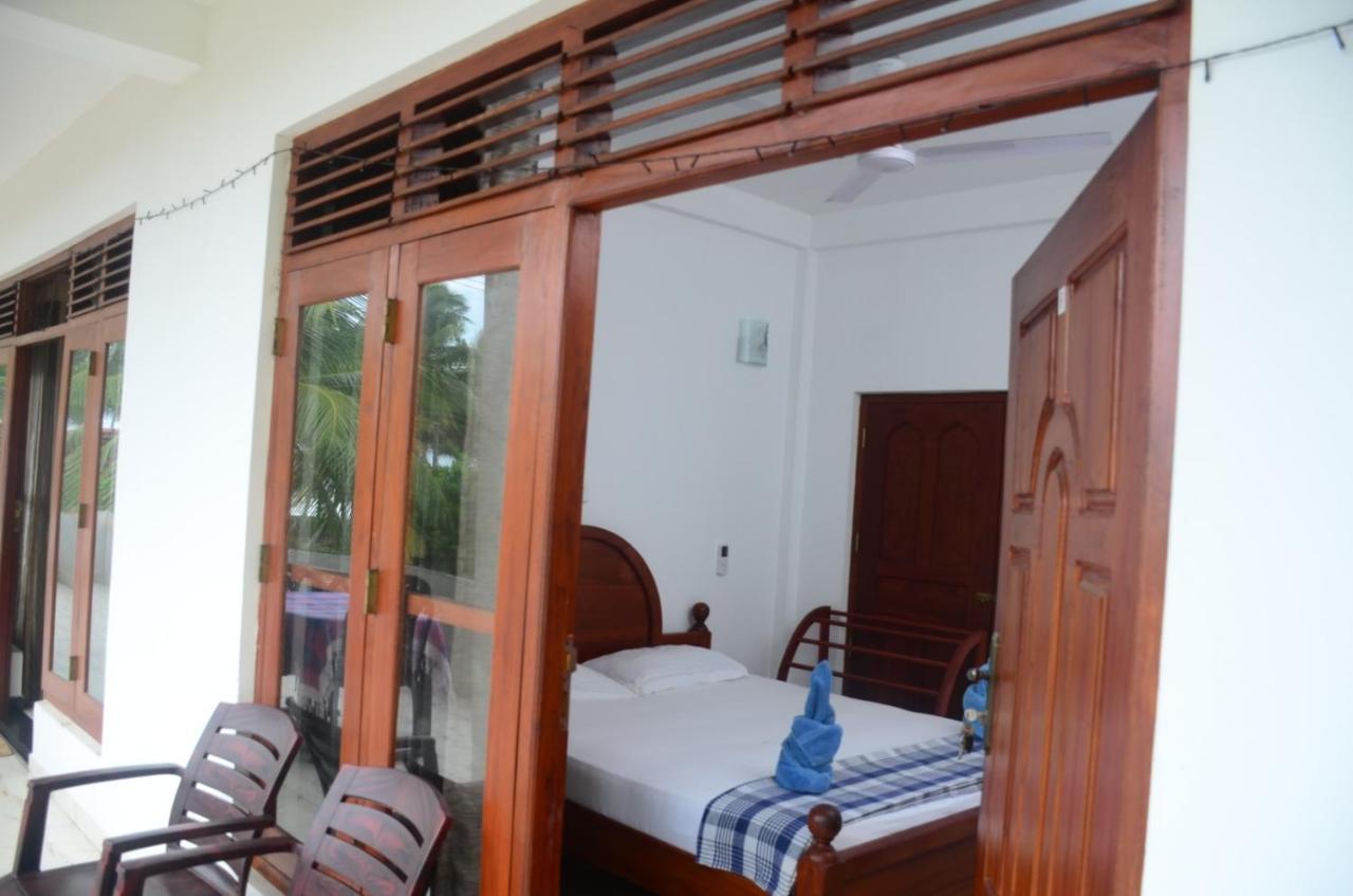 Hotel White Baby Hikkaduwa Exterior foto